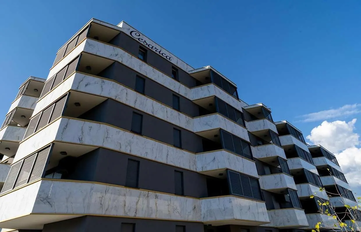 Luxury Apartment Domiel